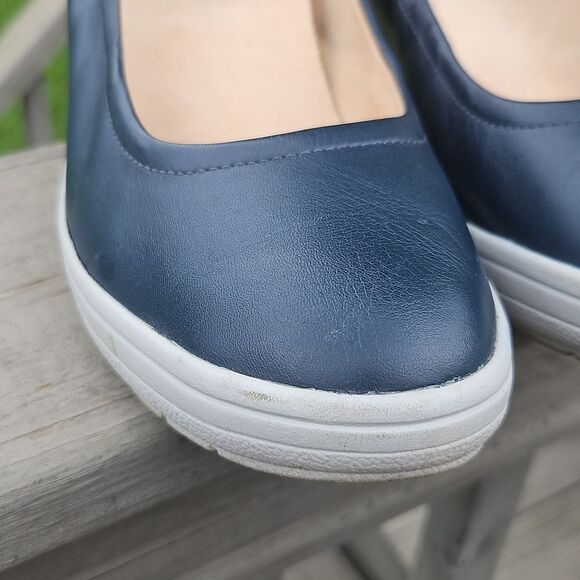 Vionic Jacey Navy Blue Leather Slip-On Shoes Size 7.5 - Picture 3 of 9